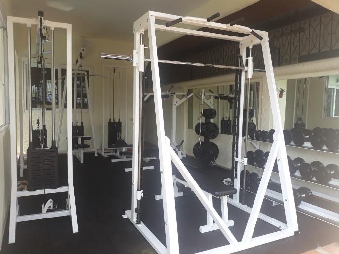 Smith-Machine-and-Fixed-Dumbells-in-Pattaya 