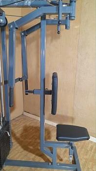 ปรับเบาะในตำแหน่ง Dumbell Fly
